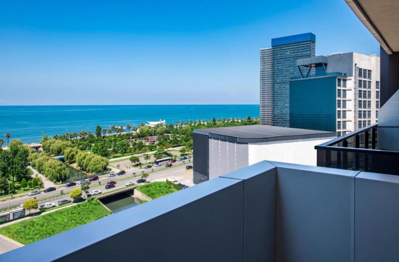Nova Luxe Hotel & Residences Batumi Exterior photo