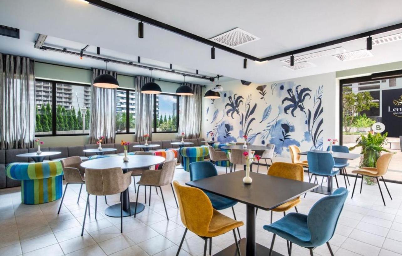 Nova Luxe Hotel & Residences Batumi Exterior photo