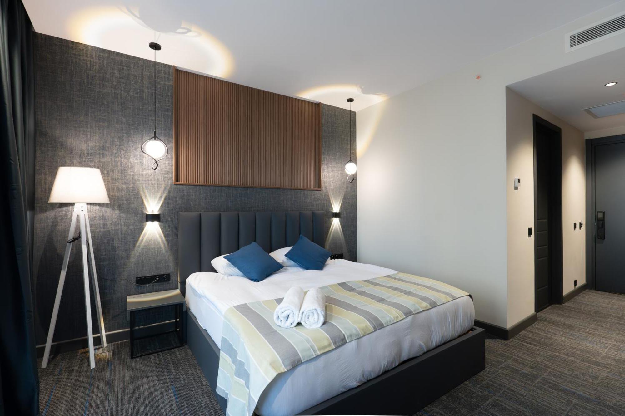 Nova Luxe Hotel & Residences Batumi Exterior photo
