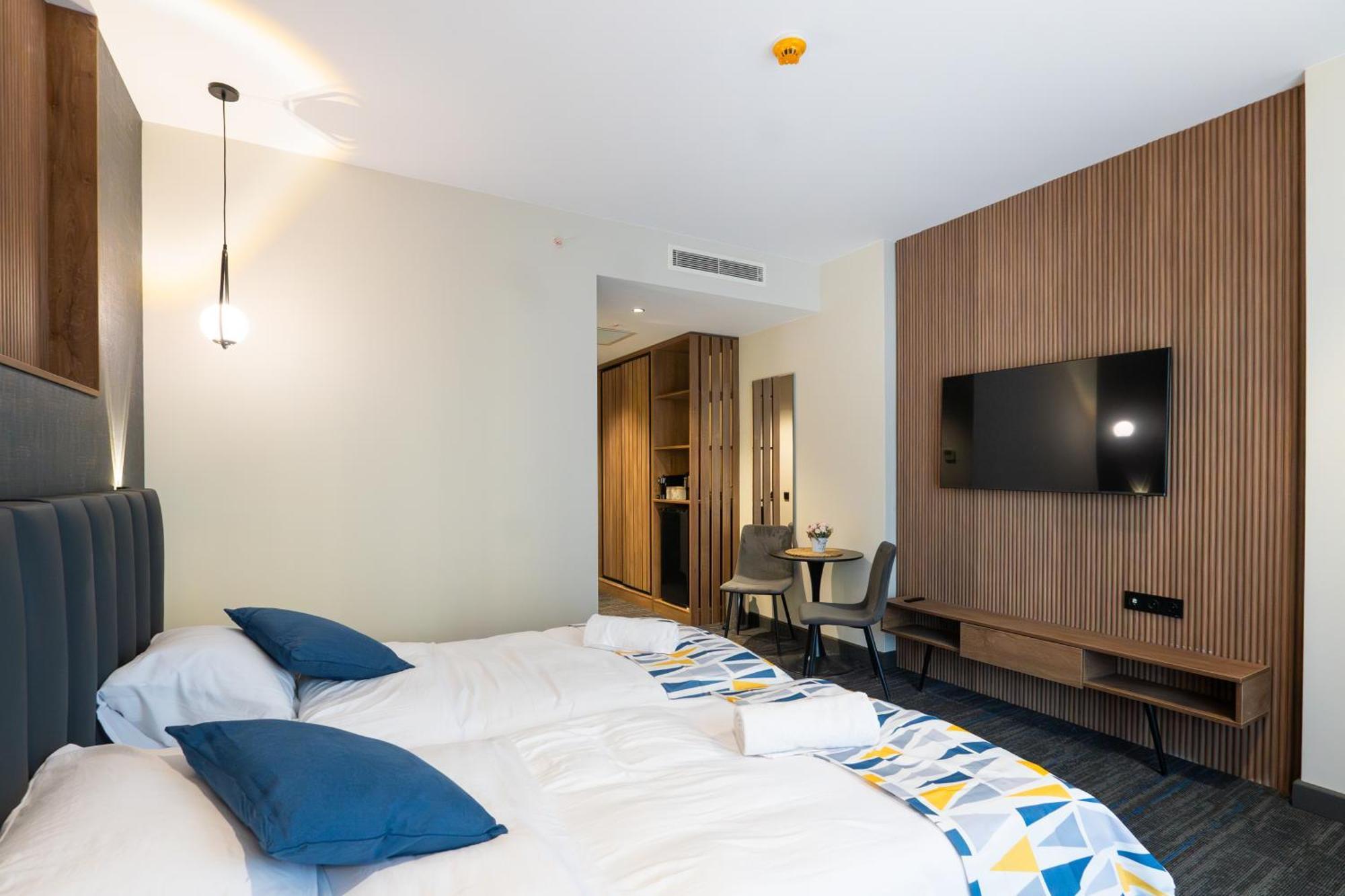 Nova Luxe Hotel & Residences Batumi Exterior photo