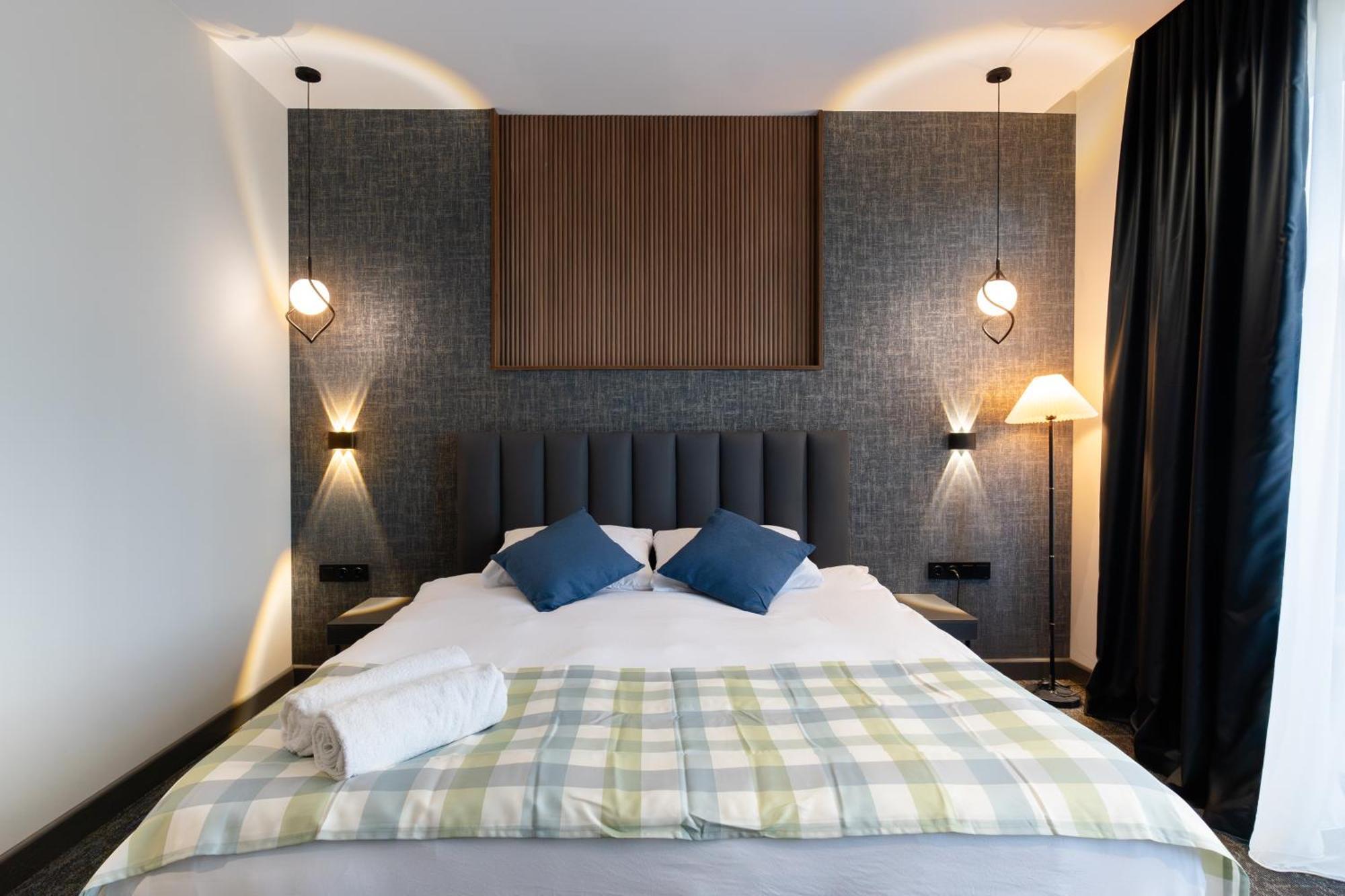 Nova Luxe Hotel & Residences Batumi Exterior photo