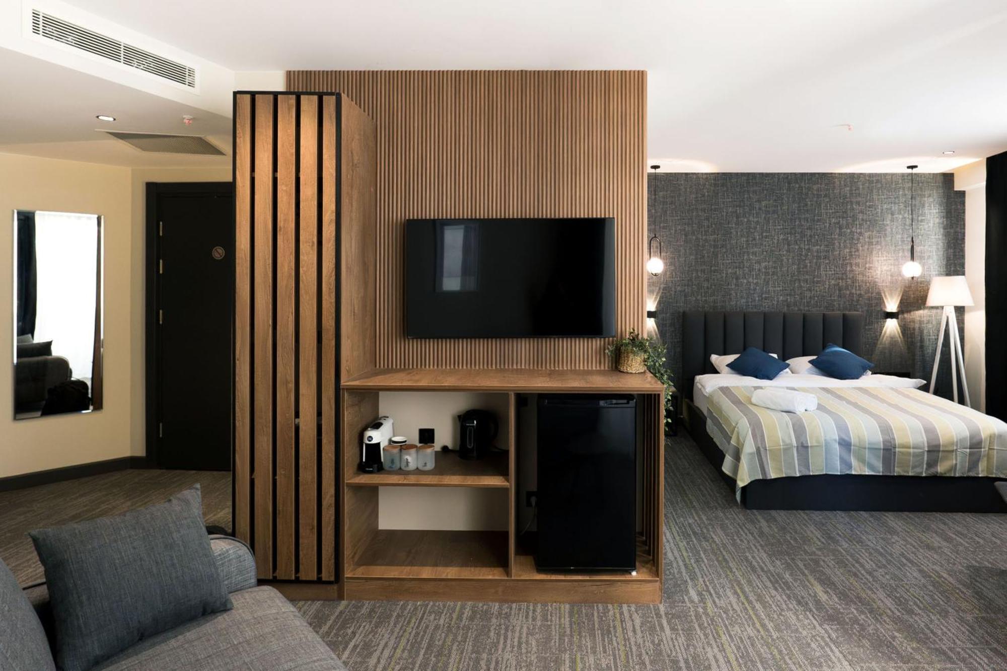 Nova Luxe Hotel & Residences Batumi Exterior photo