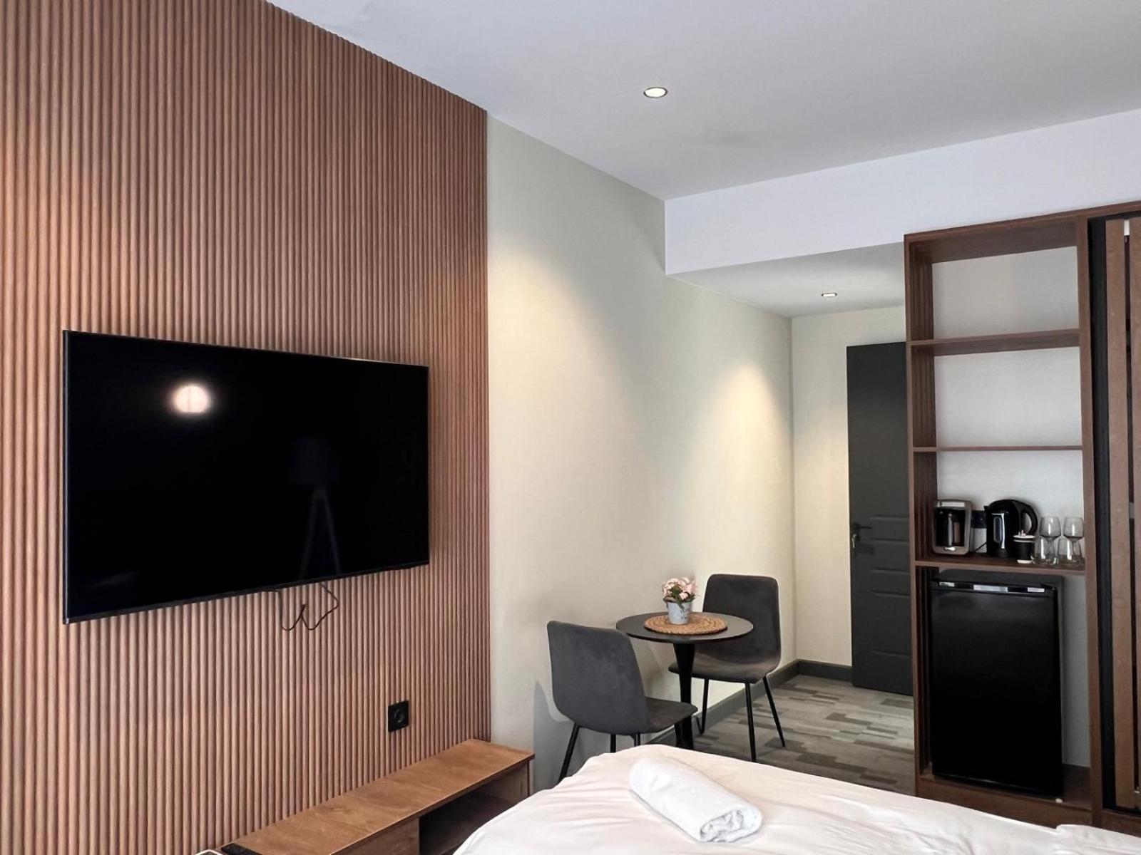 Nova Luxe Hotel & Residences Batumi Exterior photo